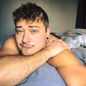 Meet your Posher, Sean